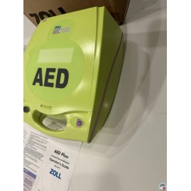 Zoll AED Plus Automatic Defibrillator with Pads Batteries and Carry Case