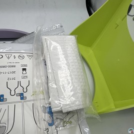 Zoll AED Plus Automatic Defibrillator with Pads Batteries and Carry Case